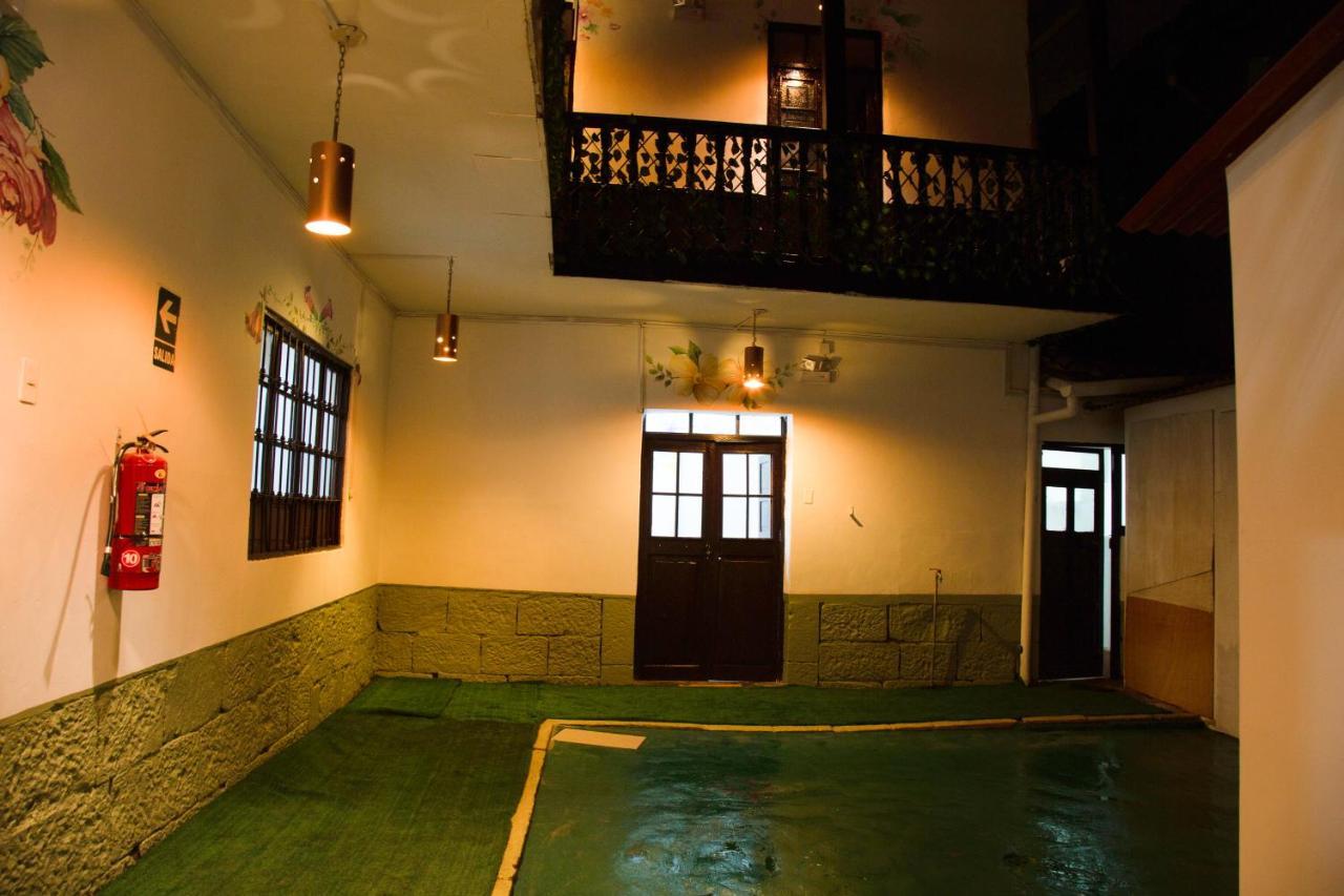 Bed and Breakfast Tiyana House Cuzco Esterno foto