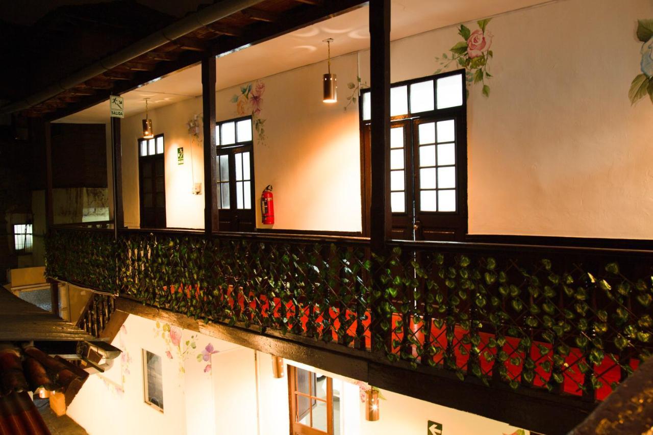 Bed and Breakfast Tiyana House Cuzco Esterno foto