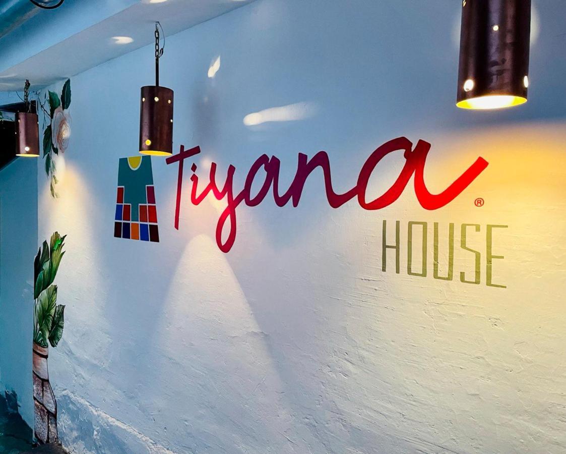 Bed and Breakfast Tiyana House Cuzco Esterno foto